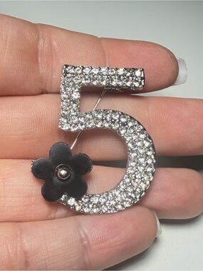 Number 5 Brooch Rhinestones Black Flower Accent Silver Tone